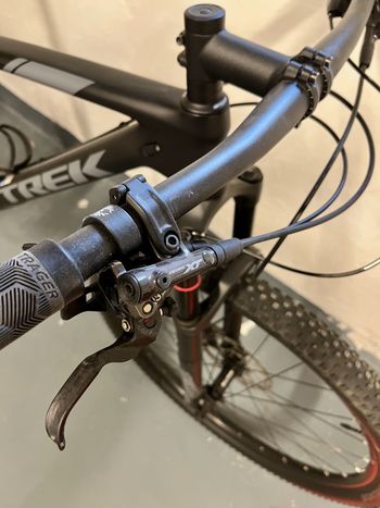 Used Trek Procaliber 9.6 2019 2019 Mountainbike, Black, 27.5, 29 — image 3 of 5