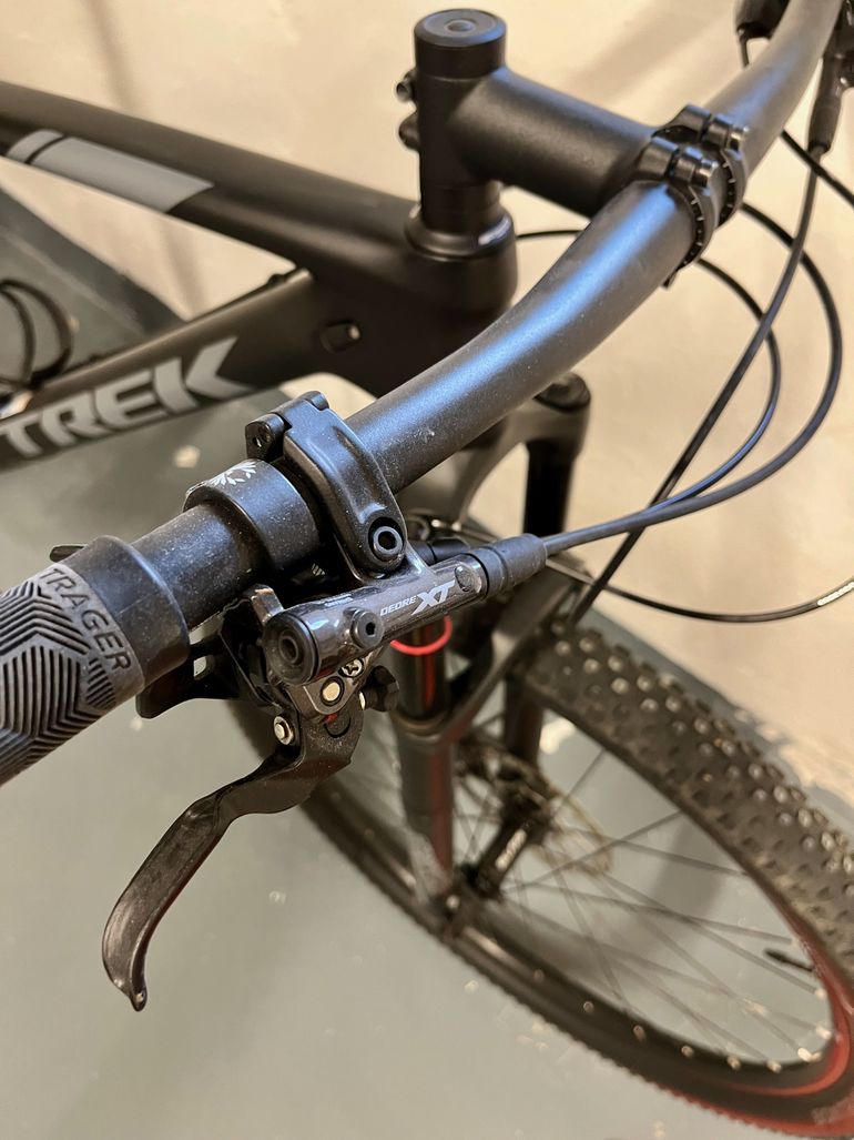 Used Trek Procaliber 9.6 2019 2019 Mountainbike, Black, 27.5, 29 — image 3 of 5
