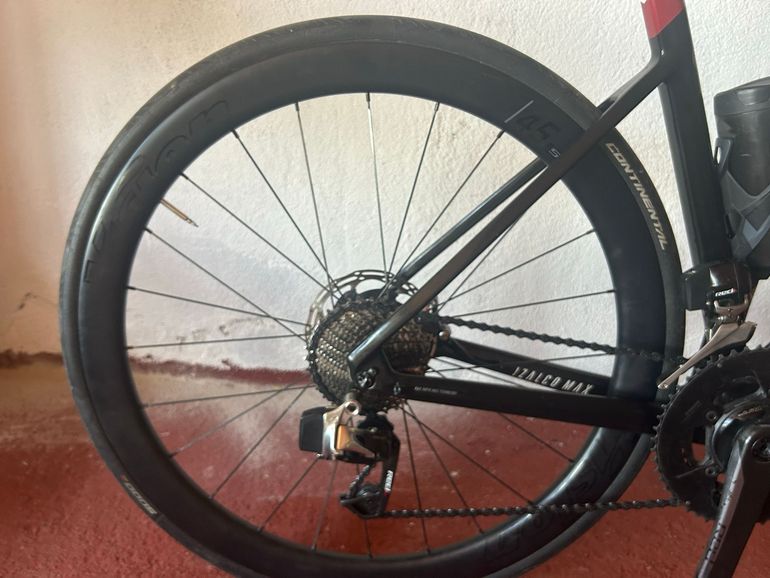 Used Focus IZALCO MAX DISC 9.6 2021 2021 Road & Gravel, Rot — image 5 of 7