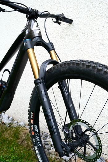 Used Lapierre Zesty CF 8.9 2025 2025 Mountainbike, Black — image 3 of 11