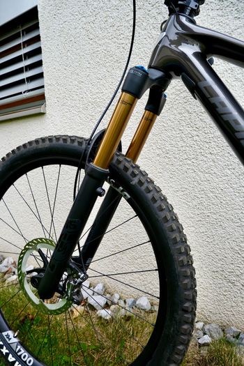 Used Lapierre Zesty CF 8.9 2025 2025 Mountainbike, Black — image 10 of 11