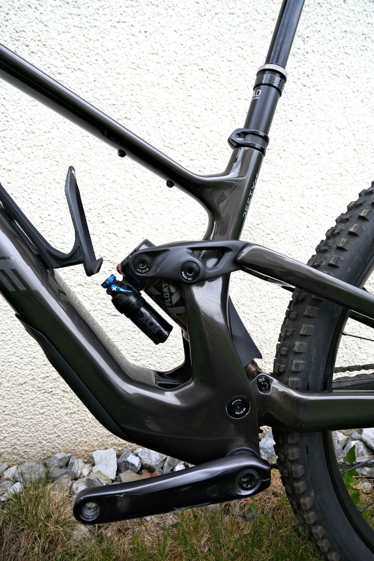 Used Lapierre Zesty CF 8.9 2025 2025 Mountainbike, Black — image 9 of 11