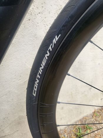 Used Canyon Endurace CF SL Disc 8.0 Aero Di2 2021 2021 Road & Gravel — image 7 of 9