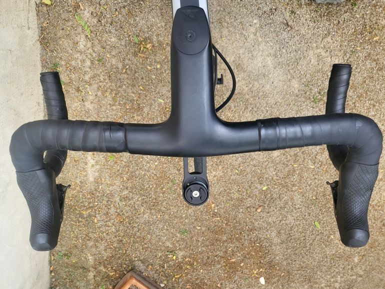 Used Canyon Endurace CF SL Disc 8.0 Aero Di2 2021 2021 Road & Gravel — image 6 of 9