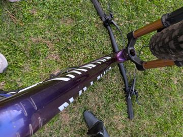 Gebrauchtes Canyon lux cfr Custom SRAM GX Eagle AXS 2025 Mountainbike, Violett, 29 — Bild 8 von 23