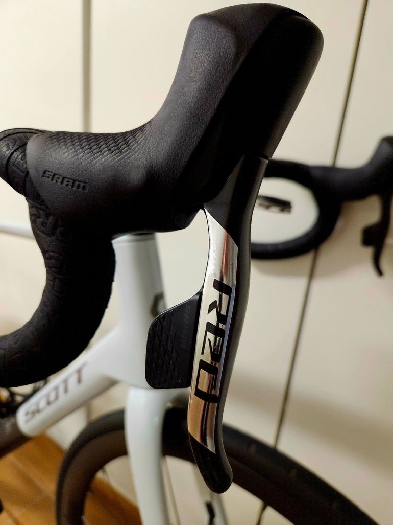 Used Scott Addict RC SRAM Red eTap AXS 2025 Road & Gravel, White — image 8 of 8