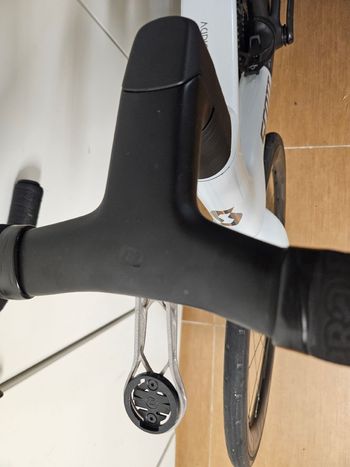 Used Scott Addict RC SRAM Red eTap AXS 2025 Road & Gravel, White — image 7 of 8