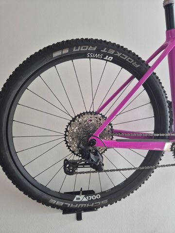 Used Canyon Exceed CF 6 2023 2023 Mountainbike, Purple, 29 — image 5 of 8
