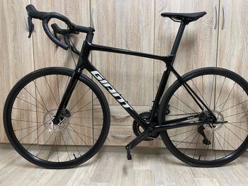 Used Giant TCR Advanced Disc 0 2022 2022 Road & Gravel — image 2 of 3