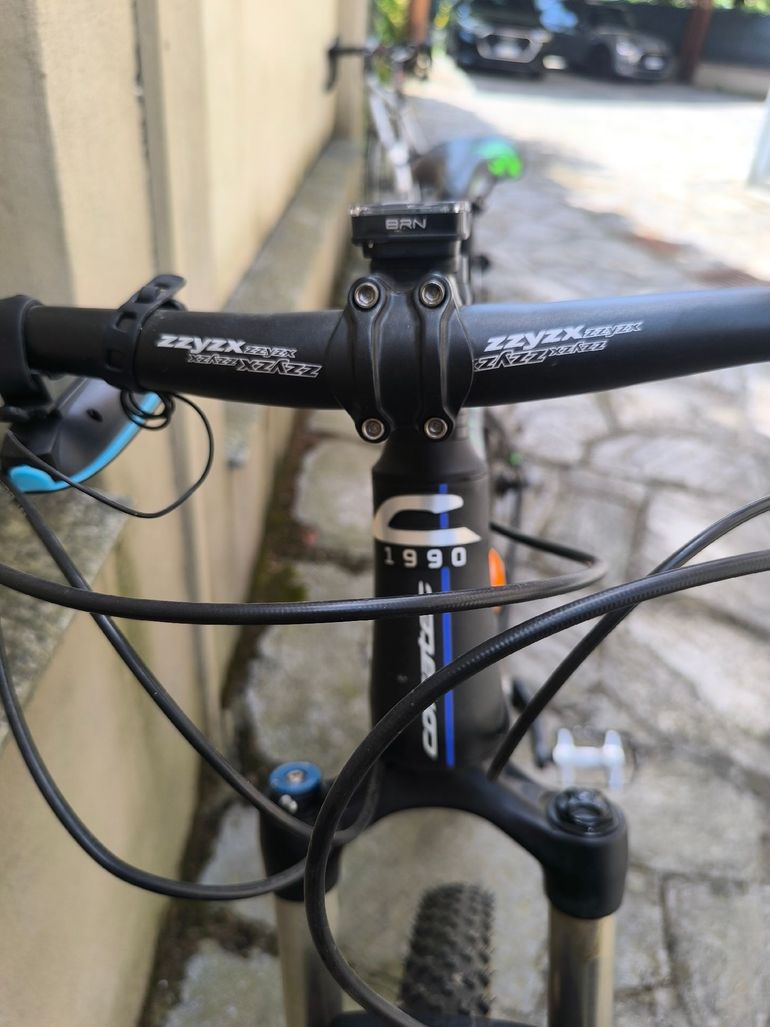 Used Corratec X-Vert Shimano Deore XT Di2 2017 Mountainbike, Black — image 15 of 26