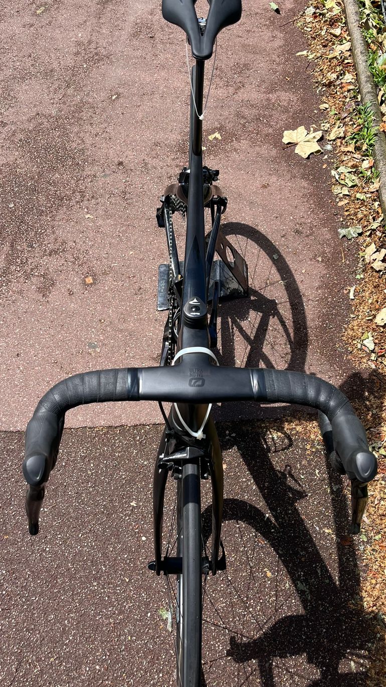 Used Pinarello DOGMA F DURA ACE Di2 Rim 2022 2022 Road & Gravel, Negro — image 3 of 4