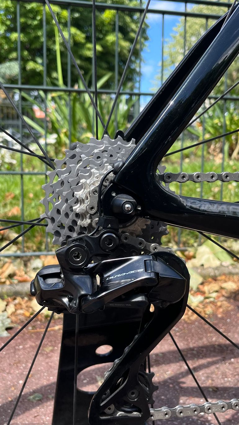 Used Pinarello DOGMA F DURA ACE Di2 Rim 2022 2022 Road & Gravel, Negro — image 2 of 4
