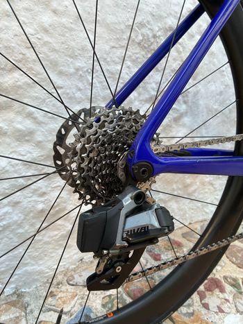 Used Giant Propel Advanced 1 2024 2024 Road & Gravel, Blue — image 3 of 5