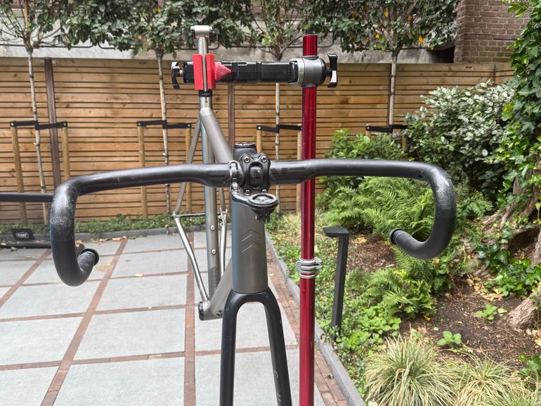Used Curve Belgie DISC - Red AXS 2 x 12 2023 Frameset 2023 Road & Gravel — image 4 of 5