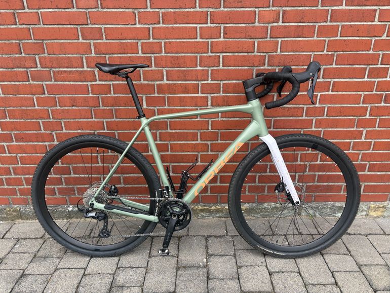 Used Orbea TERRA H30 2024 2024 Road & Gravel, Green — image 1 of 8