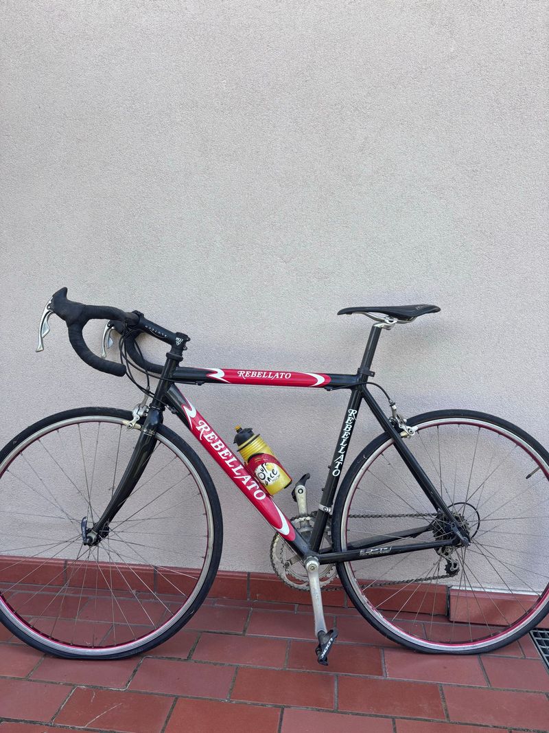 Rebellato Custom Campagnolo Veloce 2010 Road & Gravel d'occasion — image 2 sur 3
