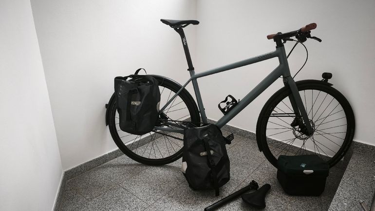 Used Canyon Commuter 6.0 2020 2020 Urban, Light Gray — image 1 of 12