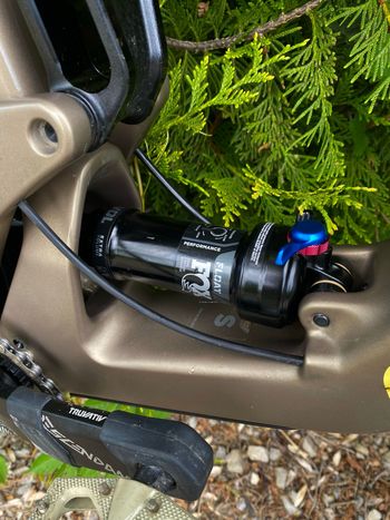 Used Santa Cruz 5010 R / Carbon C 2023 2023 Mountainbike — image 6 of 8