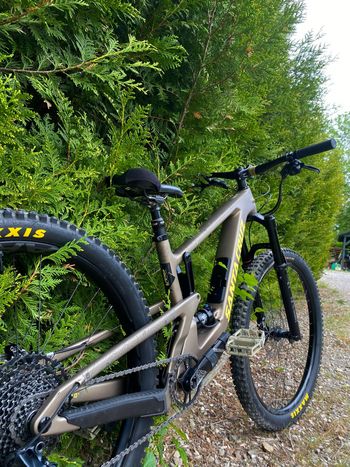 Used Santa Cruz 5010 R / Carbon C 2023 2023 Mountainbike — image 3 of 8