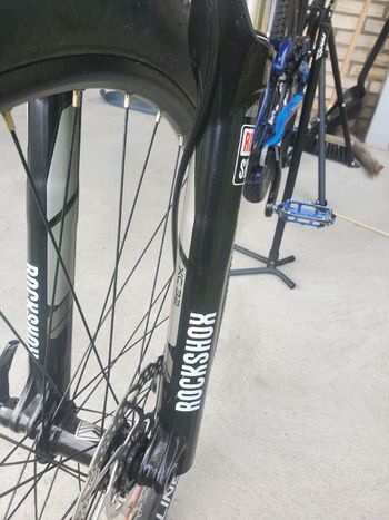 Used GT Helion Elite GTw 2017 2017 Mountainbike, Azul — image 7 of 9