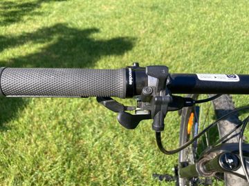 Used Cannondale Trail 3 2019 2019 Mountainbike, Green, 27.5, 29 — image 9 of 15