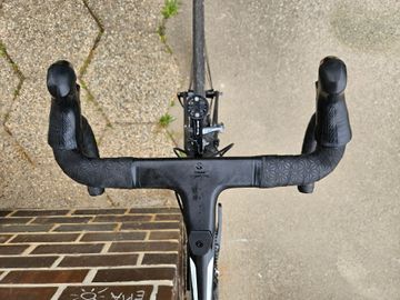 Used Giant TCR Advanced 1 2016 2016 Road & Gravel, Black — image 5 of 7