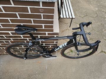 Used Giant TCR Advanced 1 2016 2016 Road & Gravel, Black — image 2 of 7
