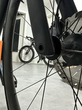 Used Specialized Venge Pro 2019 2019 Road & Gravel — image 5 of 9