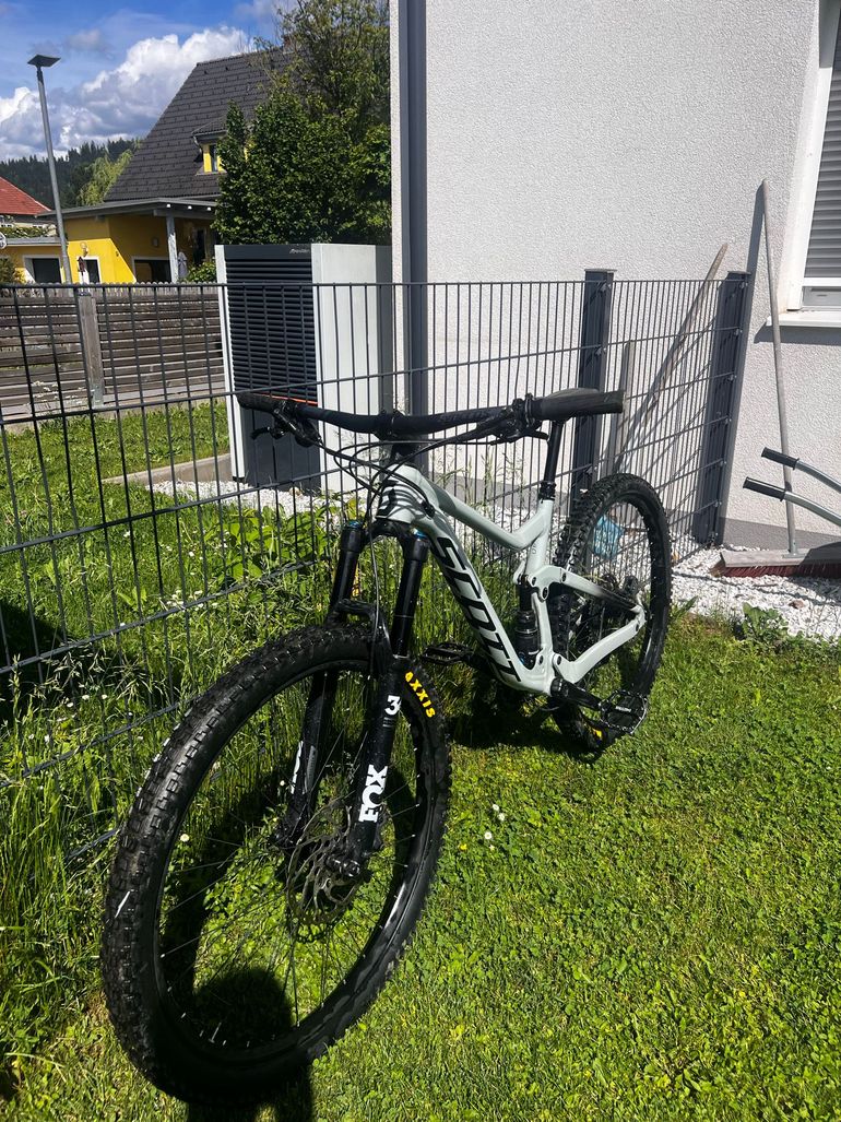 Used Scott Contessa Genius 910 2020 2020 Mountainbike, Light Gray, 29 — image 2 of 4