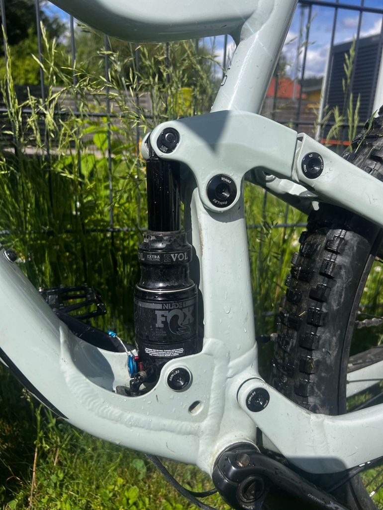 Used Scott Contessa Genius 910 2020 2020 Mountainbike, Light Gray, 29 — image 3 of 4