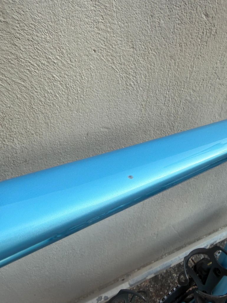 Used Colnago V4 Shimano Ultegra Di2 2025 2025 Road & Gravel, Blue — image 7 of 9