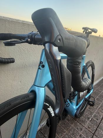 Used Colnago V4 Shimano Ultegra Di2 2025 2025 Road & Gravel, Blue — image 8 of 9