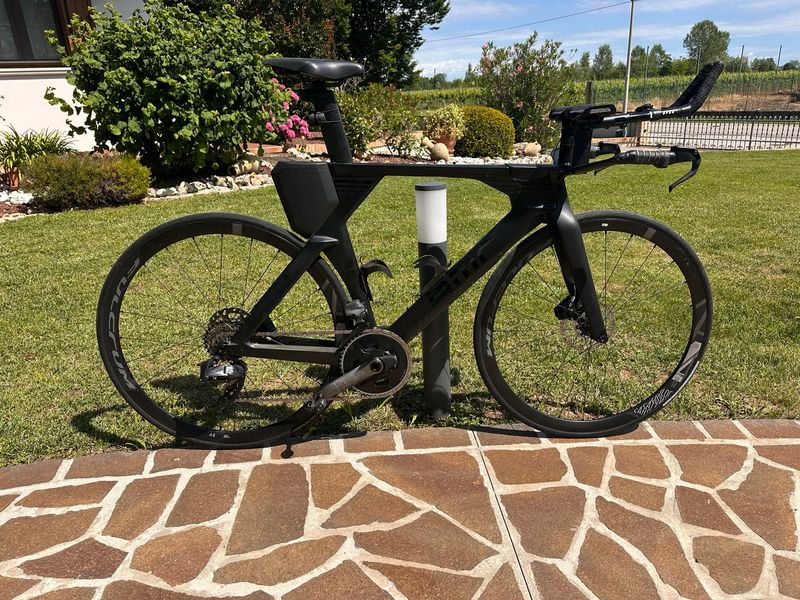 Used BMC Timemachine 01 DISC ONE 2022 2022 Road & Gravel, Black — image 1 of 7