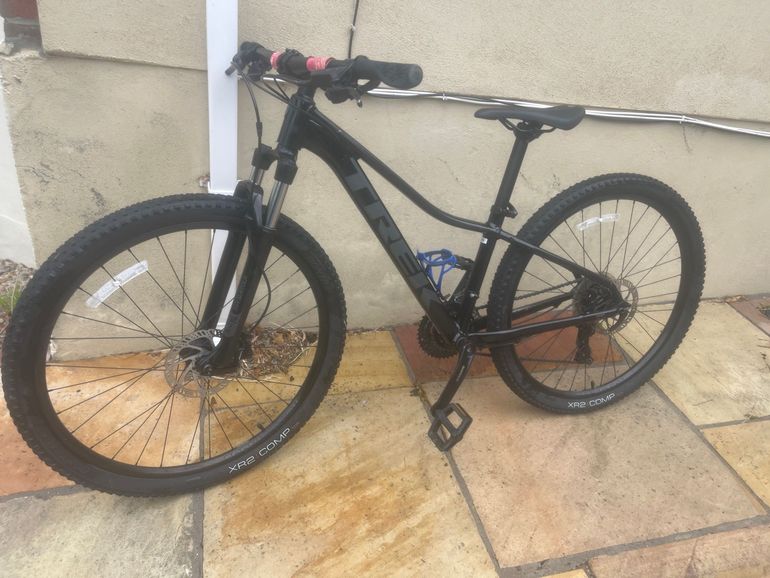 Used Trek Marlin 5 2020 2020 Mountainbike — image 2 of 4