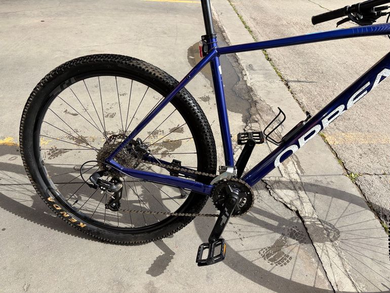 Used Orbea ONNA 50 2023 2023 Mountainbike, Blue, 27.5, 29 — image 8 of 8