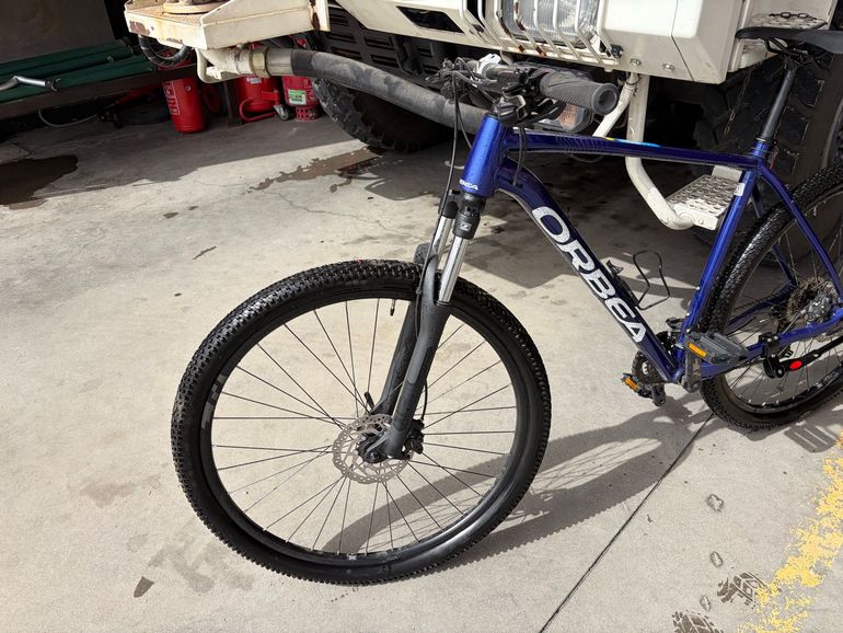 Used Orbea ONNA 50 2023 2023 Mountainbike, Blue, 27.5, 29 — image 4 of 8