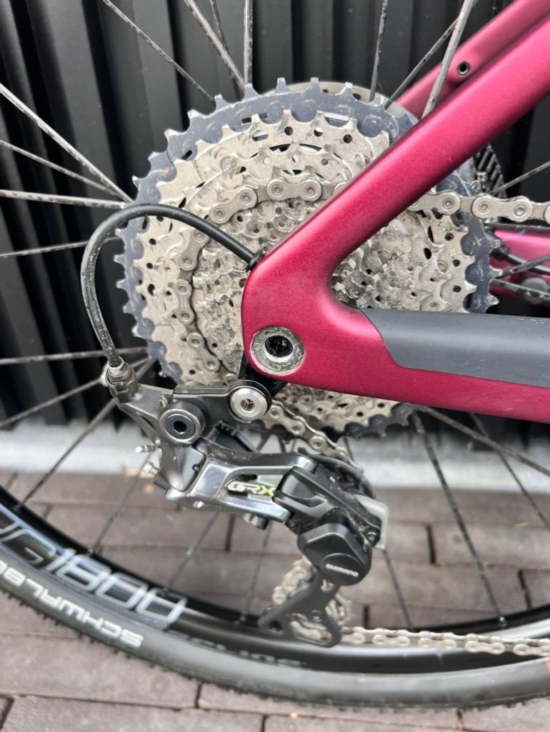 Used Canyon Grail:ON CF 7 WMN 2022 2022 Road & Gravel — image 3 of 3