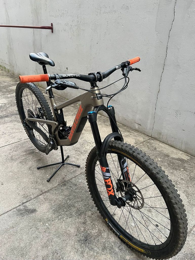 Used Santa Cruz Megatower S / Carbon C 2024 2024 Mountainbike, Light Gray, 29 — image 5 of 5