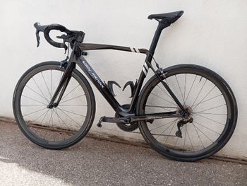 Used Eddy Merckx SanRemo76 — Shimano Ultegra Di2 2020 2020 Road & Gravel, Black — image 2 of 10