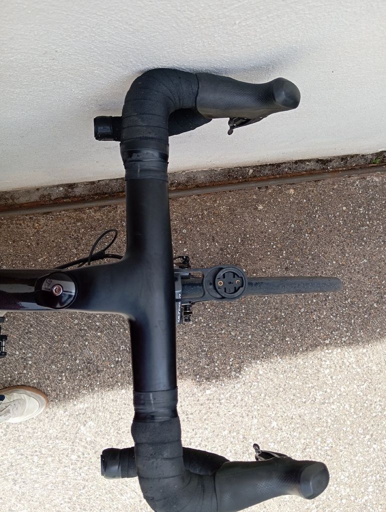 Used Eddy Merckx SanRemo76 — Shimano Ultegra Di2 2020 2020 Road & Gravel, Black — image 6 of 10