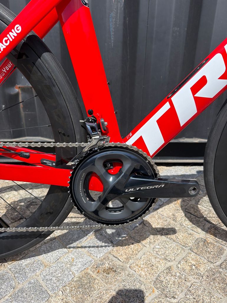 Used Trek Madone SLR 6 Disc 2019 2019 Road & Gravel — image 4 of 13