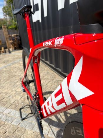 Used Trek Madone SLR 6 Disc 2019 2019 Road & Gravel — image 13 of 13
