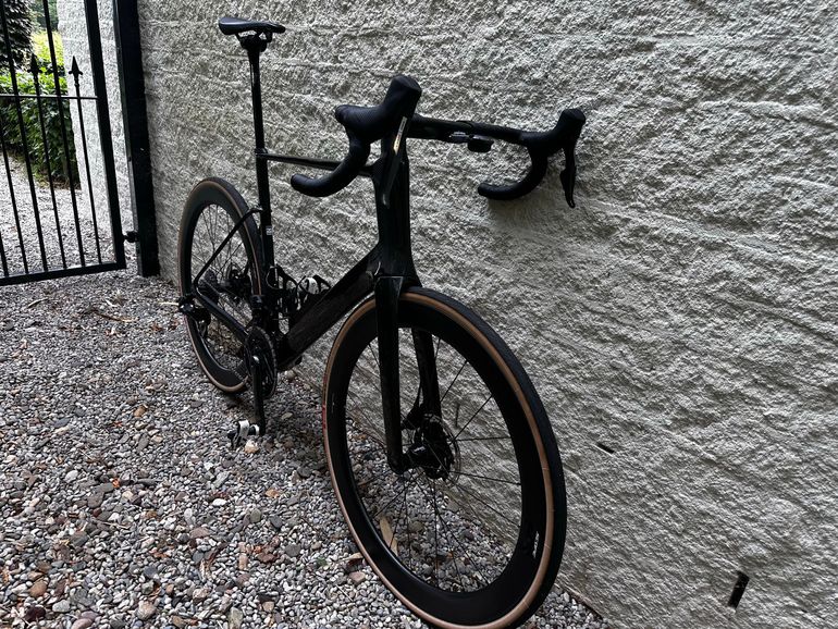 Used Factor Ostro SRAM Force eTap AXS 2025 Road & Gravel — image 2 of 9