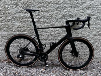 Used Factor Ostro SRAM Force eTap AXS 2025 Route & Gravel
