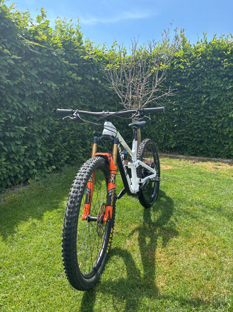 Used Canyon Spectral WMN CF 7.0 2020 2020 Mountainbike, White, 27.5 — image 2 of 7