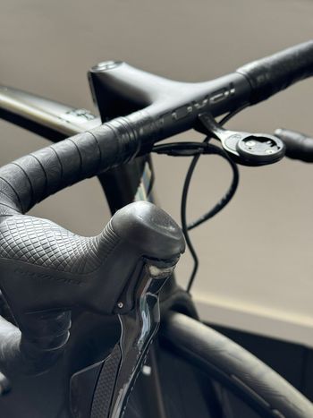 Used Specialized S-Works Tarmac SL6 Disc - Dura Ace Di2 2019 2019 Road & Gravel — image 5 of 23