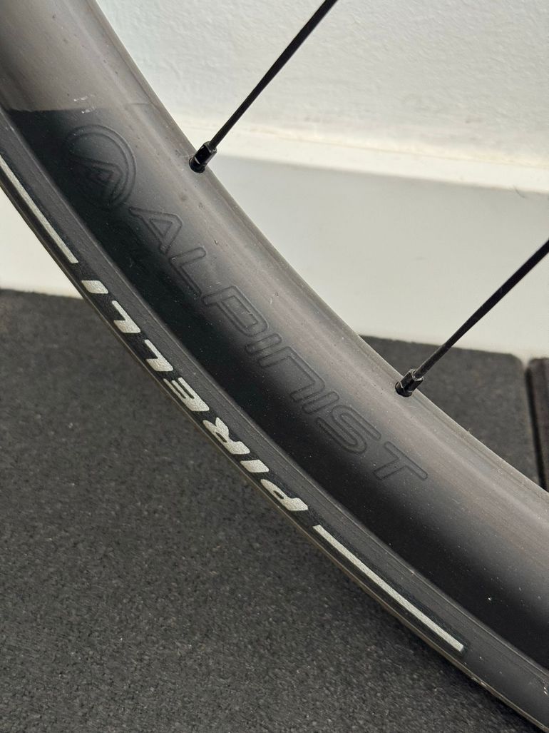 Used Specialized S-Works Tarmac SL6 Disc - Dura Ace Di2 2019 2019 Road & Gravel — image 14 of 23