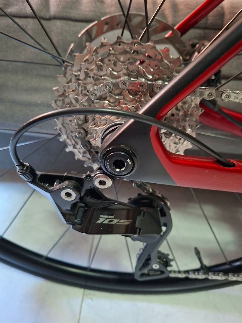 Used Trek Madone SL 5 Gen 8 2026 2026 Road & Gravel — image 4 of 8