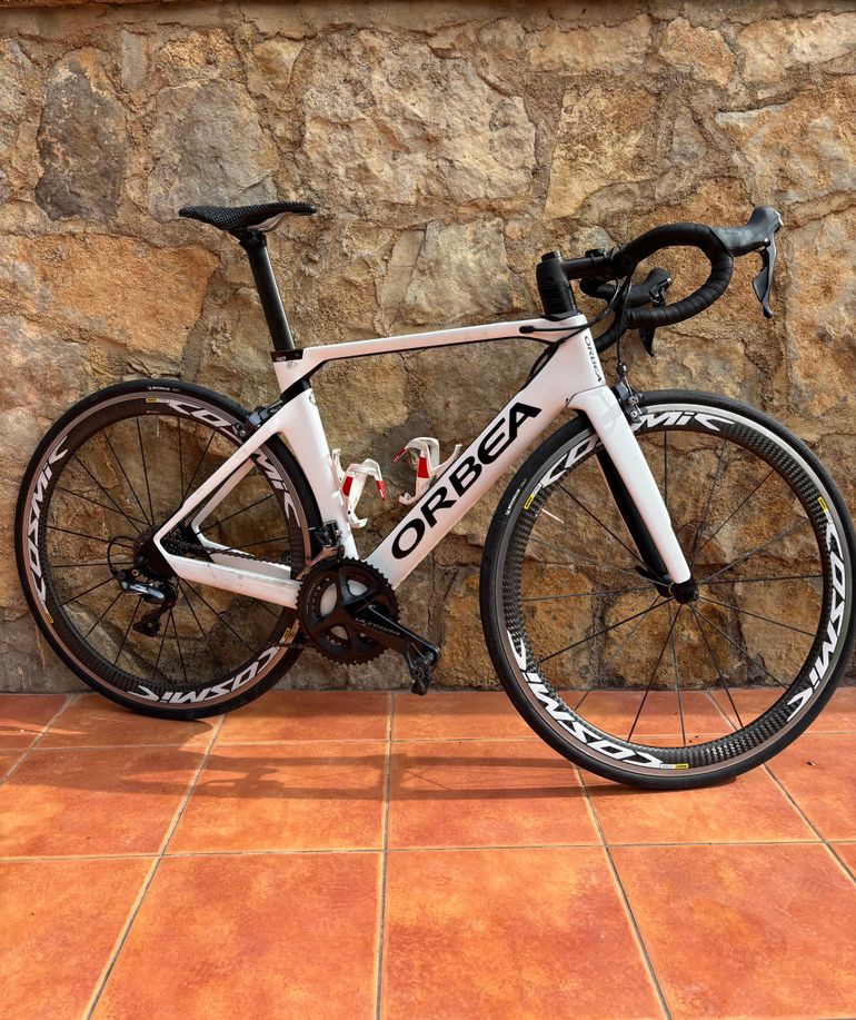 Used Orbea ORCA AERO M20TEAM 2019 2019 Road & Gravel, Weiß — image 1 of 8