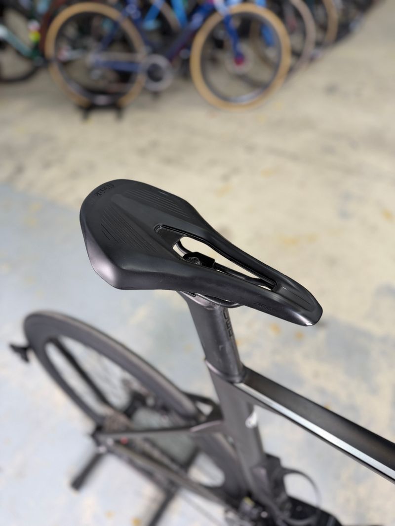 Used BMC Timemachine 01 ROAD TWO 2022 2022 Road & Gravel, Black — image 15 of 24
